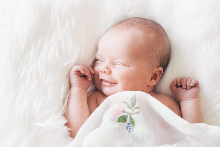 Os primeiros dias do bebê: como eles estão e o que você precisa