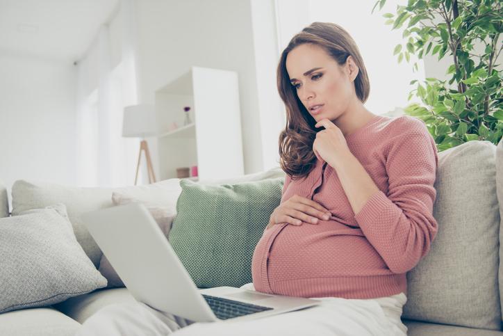 Por que há dias meu bebê se move menos