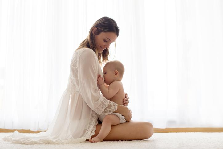 O que um bebê de 4 meses pode comer