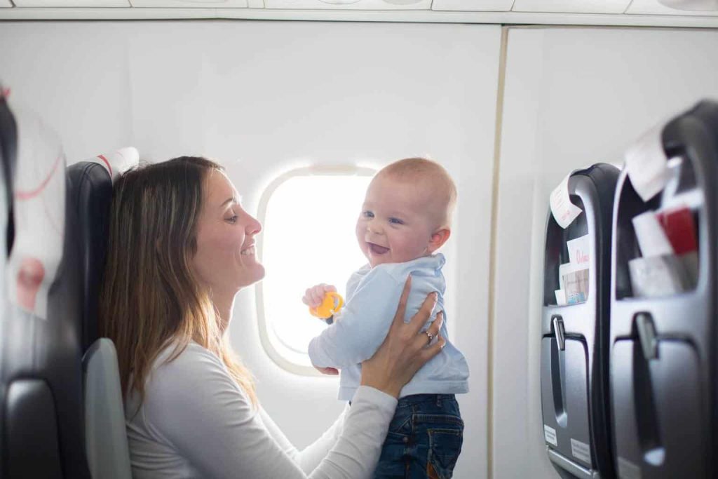Viajar com bebês: tudo o que você precisa saber
